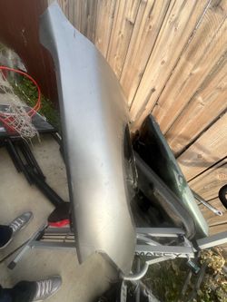 2004 Infiniti g35 fender left hand side