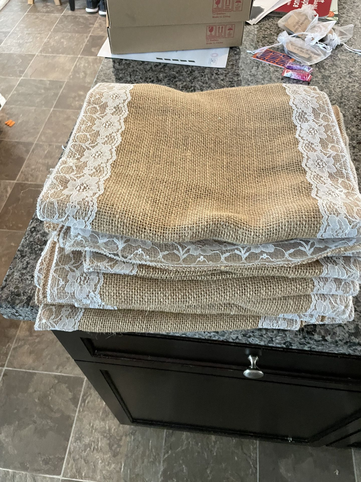 Burlap And Lace Table Runners 