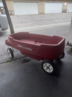 Radio Flyer Wagon 