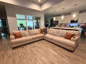 Ashley 10ftx10ft sectional