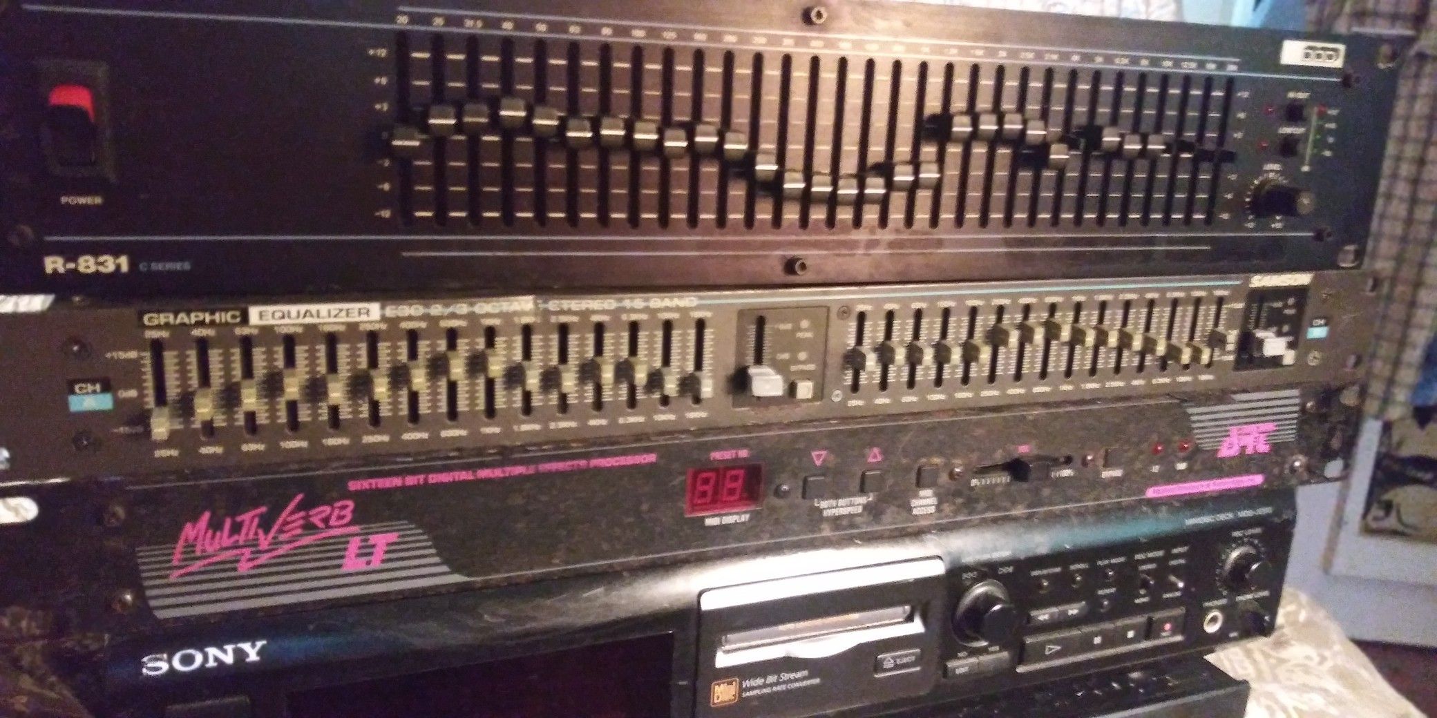 SAMSON Vintage Grapic Equalizer E30 Classic 2/3 Octave Design 2 channel