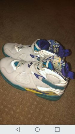 WHITE AQUA 8's