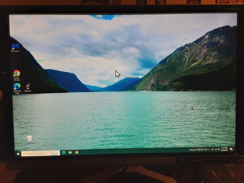 Dell I 7 Computer with Mouse, Key Board & 22 Inch  Gateway Monitor 