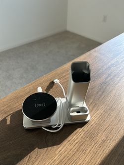 3-in-1 or 4-in-1 wireless charging stand (Used)