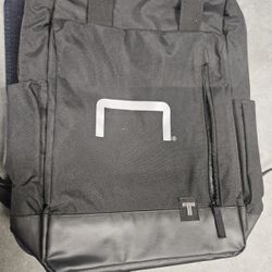 15.6" laptop backpack