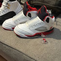 Jordan 5s Size 9.5