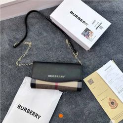 WOMEN'S ELEGANT BURBERRY BAG