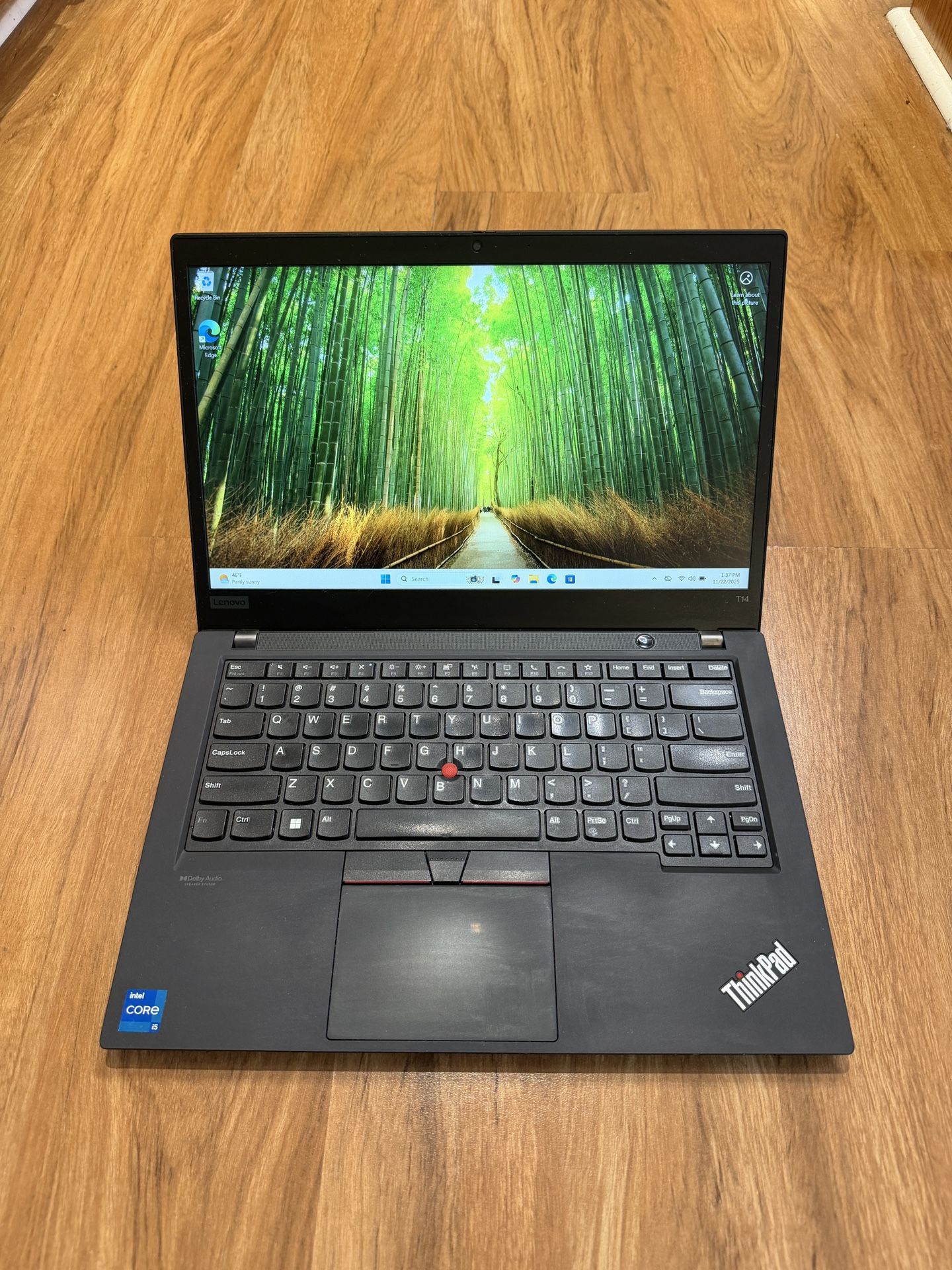 Lenovo ThinkPad T14 Gen 2i core i5 11th gen 16GB Ram 256GB SSD Windows 11 Pro 14” UHD Screen  Laptop with charger in Excellent Working condition!!!!! 