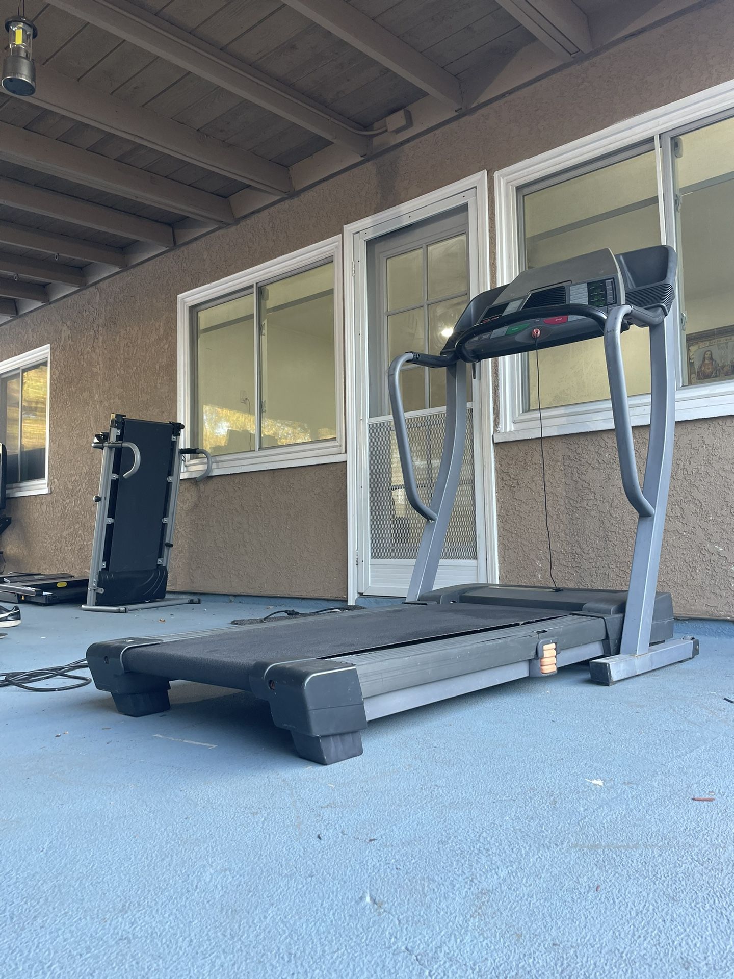 Treadmill
