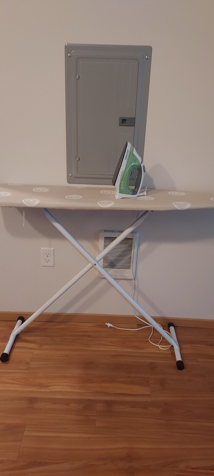 Ironing Board And Iron