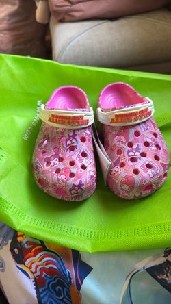 Brand new hello kitty crocs size 13