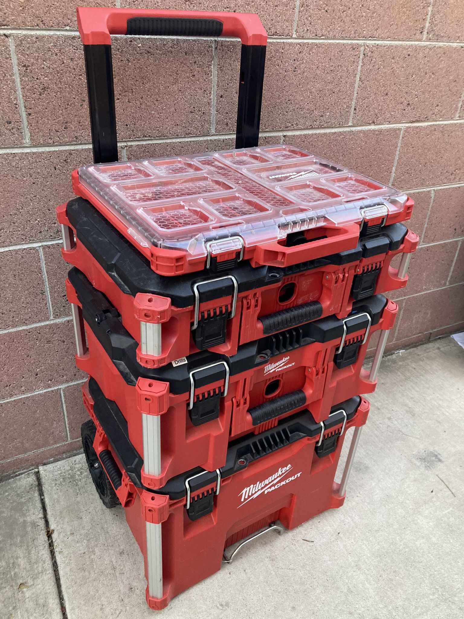 Milwaukee Pack Out Tool Boxes 4 PCs 