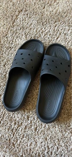 Men’s Crocs Slides (size 12)