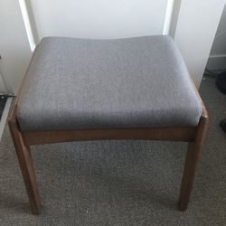 New chair, height 16, width 16, length 22