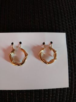 Aretes chapa de oro de 18 kilates