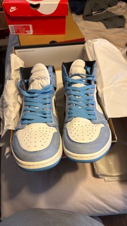 Jordan 1Retro High OG UNC