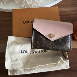 Authentic Louis Vuitton Zoe Wallet