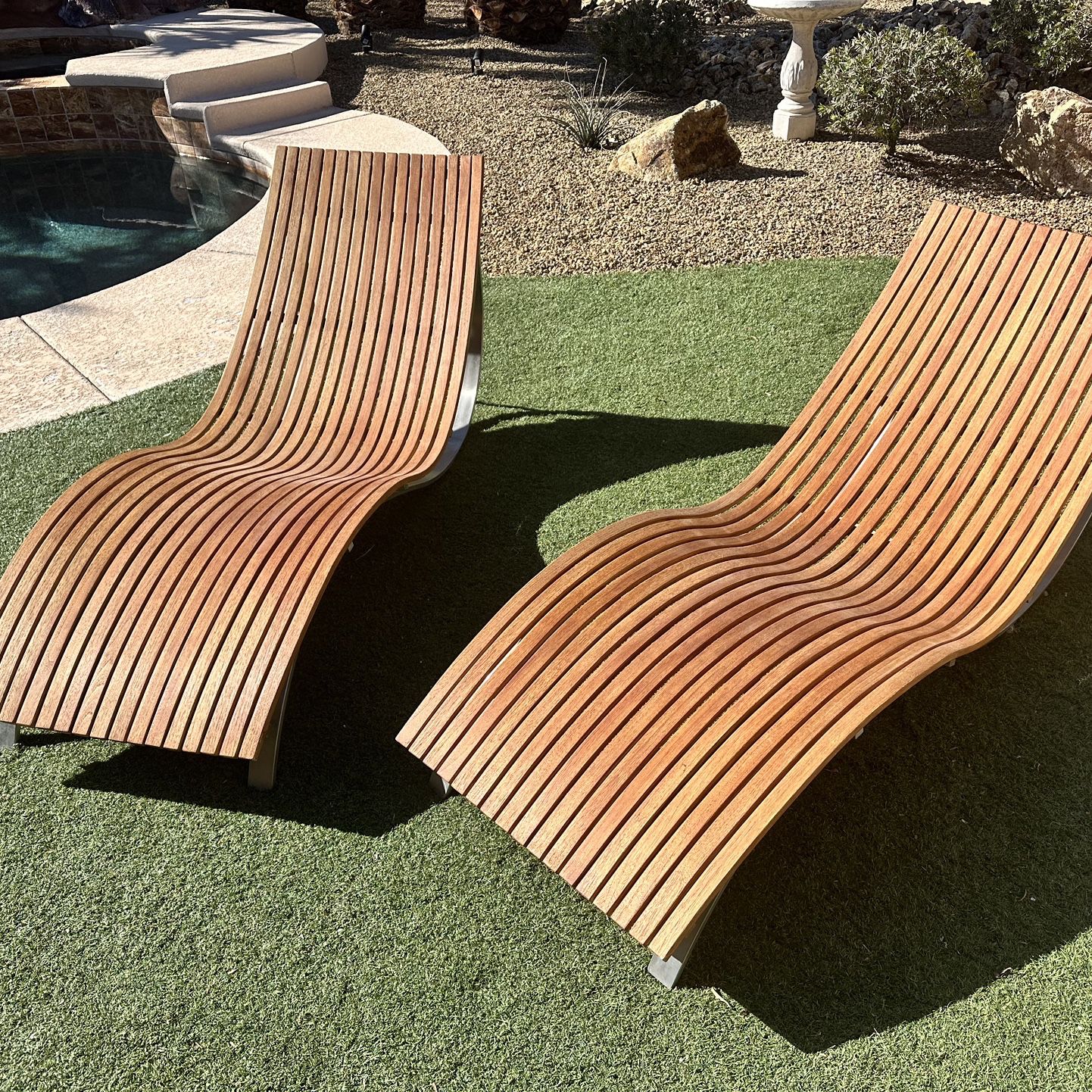 TOMMY BAHAMA LOUNGE CHAIRS