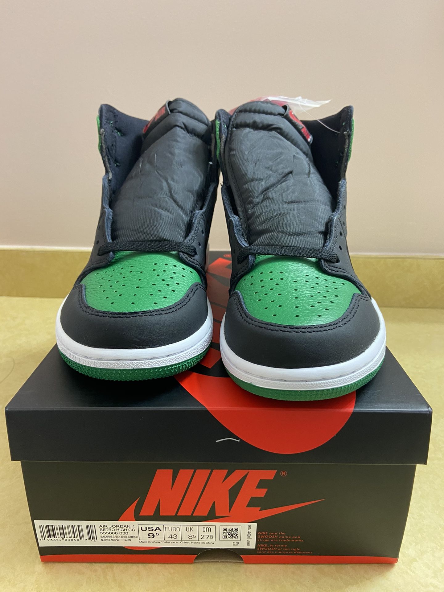 Air Jordan 1 pine green 2.0 NEW size 9.5 Retail price