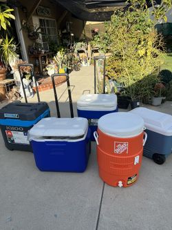 Different Ice Coolers In Excellent Condition, Azusa 