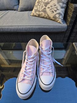 Size 7 Converse Chuck Taylor