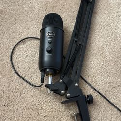 Blue Yeti + Microphone Stand
