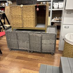 Brand new cat liter boxes