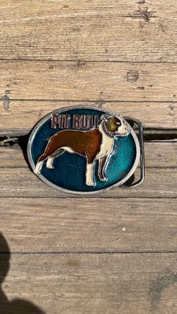 Awesome enamel pitbull belt buckle.