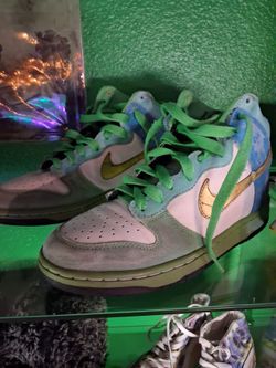 Variety of shoes ..