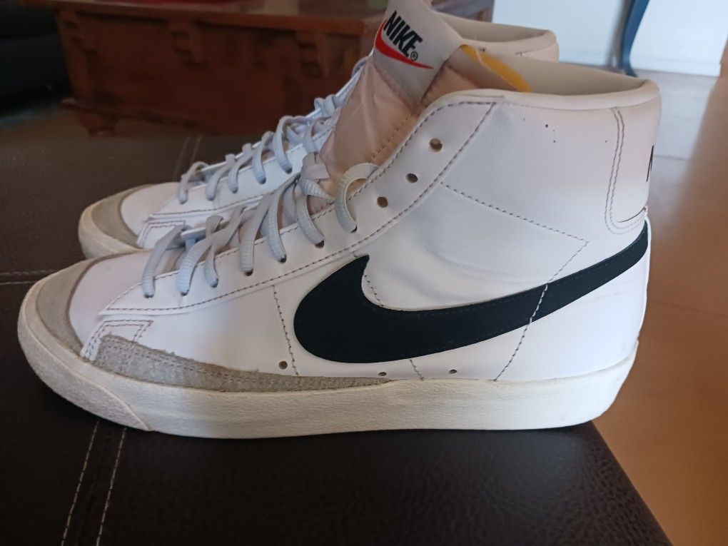 Nike Mens 9 Blazer Mid 77 Vintage 