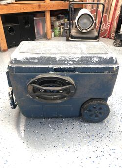 River radio cooler