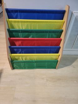 Children's book rack