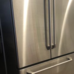 GE Fridge Price Negotiable