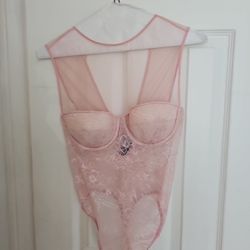 Victoria’s Secret light pink 💗  Veil ,lace sexy bodysuit women’s size  32 C