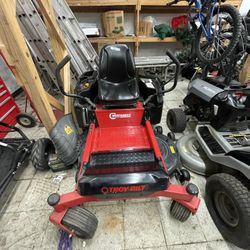 Riding Lawnmower 