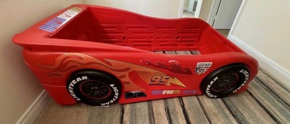 Little Tykes Lightening McQueen Bed with Mattress