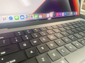 HUGE APPLE SALE TODAY!!! 14" MacBook Pro Retina M1 Pro 8-Core CPU, 14-Core GPU, 16GB Ram, 512GB SSD 2021