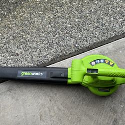 Greenworks 7 Amp 160 MPH/150 CFM Single Speed Electric Blower, 24012, green