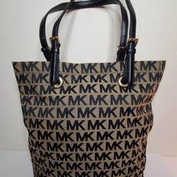 Michael Kors Ladies Jet Set Grab Tote Jacquard Black XL 
