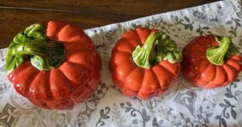 Set of 3 ceramic PUMPKINS Large medium and small