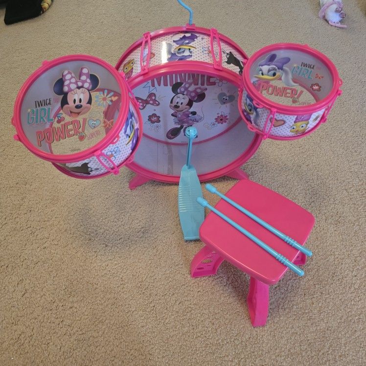 Free Minnie Drum Set