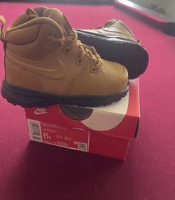 Toddler 6c NIKE MANOA LTR 