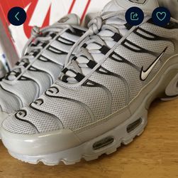 NIKE AIR MAX PLUS / rare: wolf grey / white blk / size 11.5