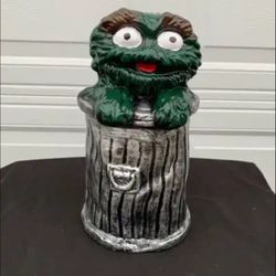 Oscar The Grouch Statue