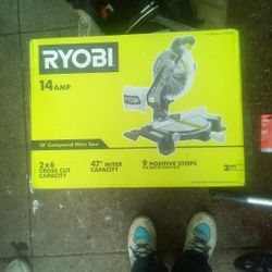 Ryobi 10" Compound Miter Saw