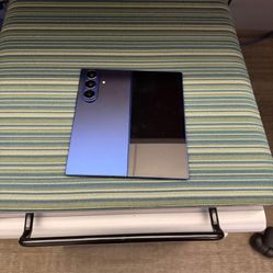 Samsung Galaxy 7 fold 