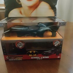 Hollywood Rides: Build & Collect Batmobiles