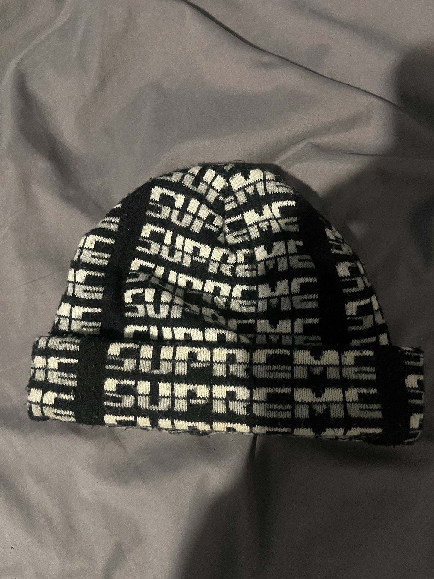 Supreme Hat