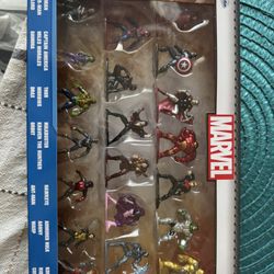Marvel & DC Diecast Nano MetalFigs
