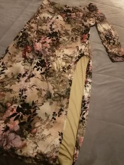 Romantic Floral Maxi Dress – 3x Never Worn!